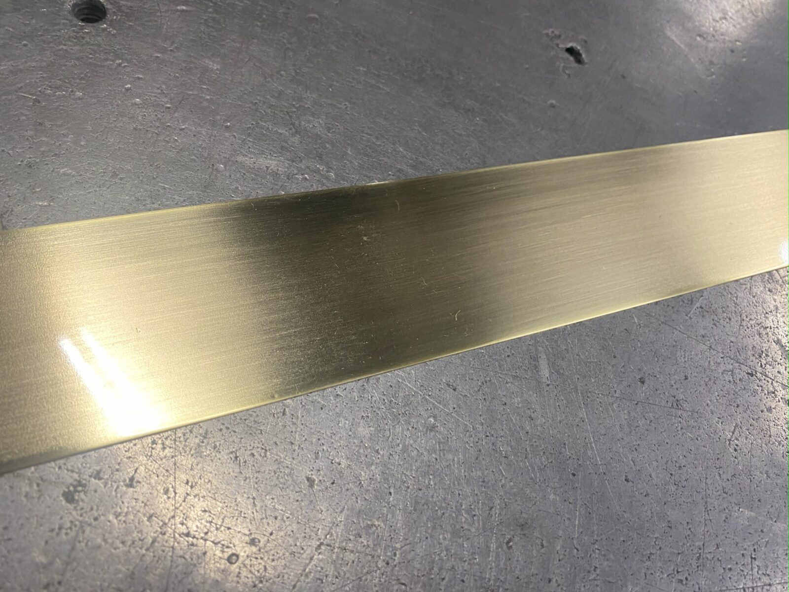 木製魚彫刻 カナダ 原住民 木製 サーモン型壁掛装飾品 62cm